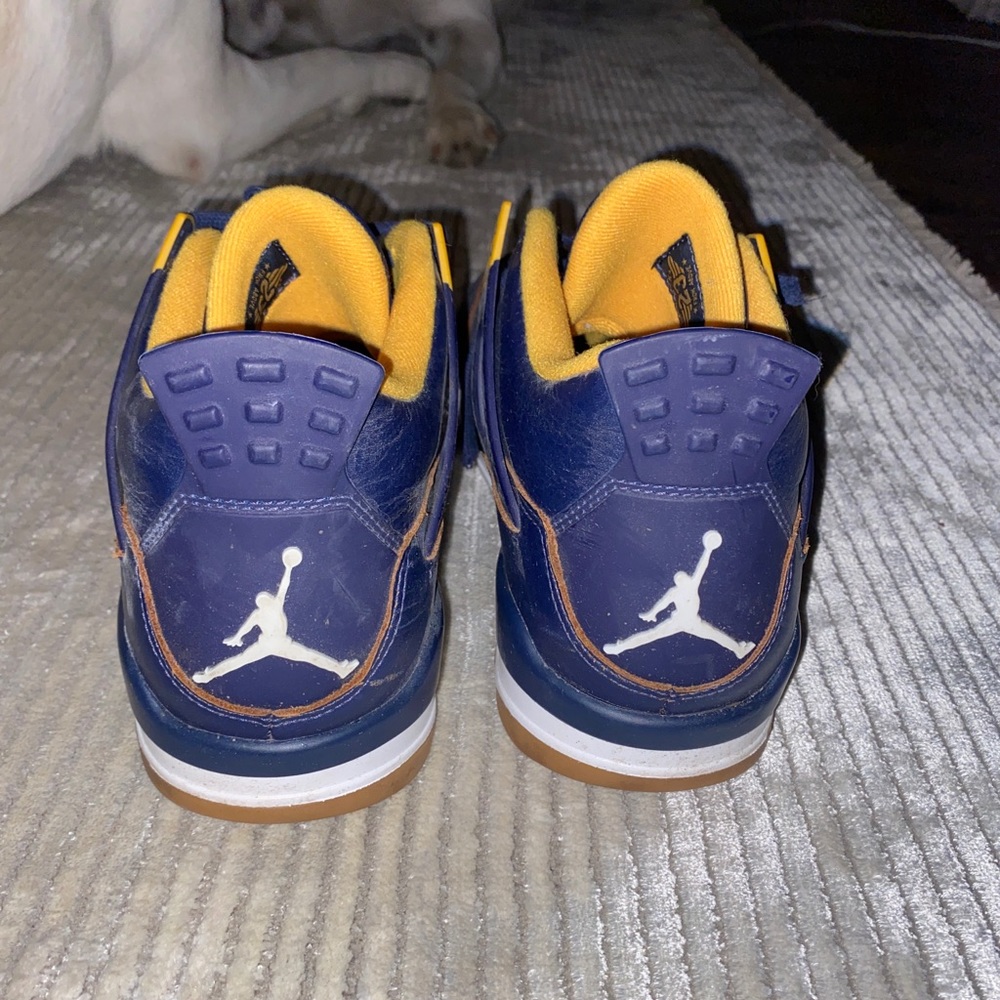 Jordan 4 - Picture 2 of 4